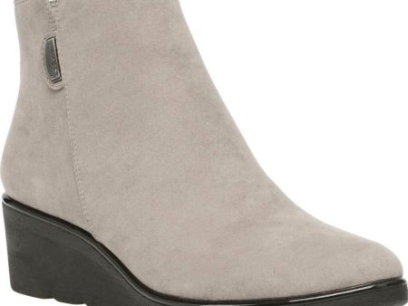 AK SPORT Womens Beige Mix Textures Water Resistant Round Toe Wedge Zip-Up Booties M For Discount