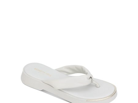 KENNETH COLE NEW YORK Womens White 1 2  Platform Padded Metallic Athens Flatform Round Toe Wedge Slip On Leather Flip Flop Sandal M Discount